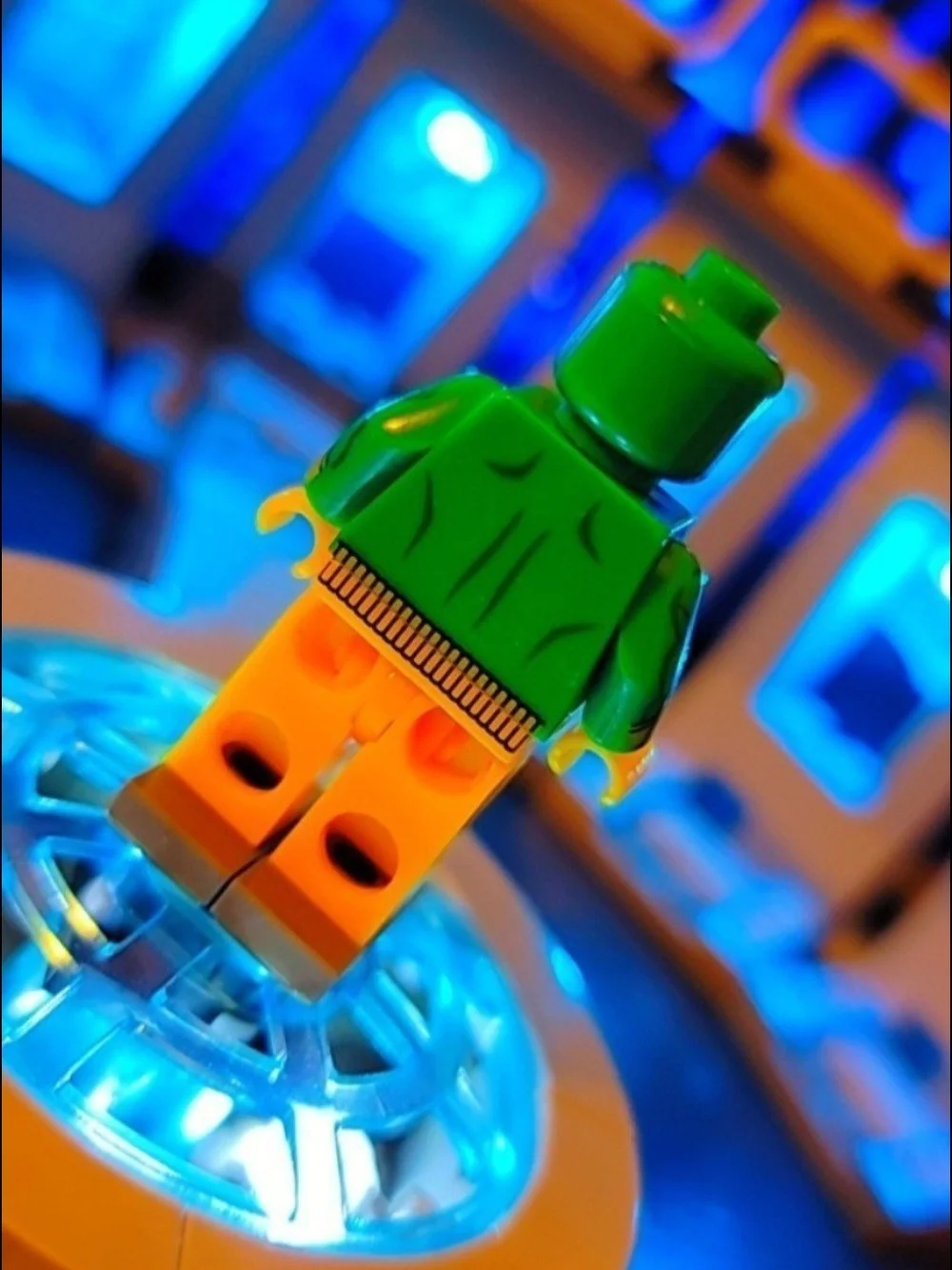 Vision Minifigure Lego Compatible - Picture 4 of 12